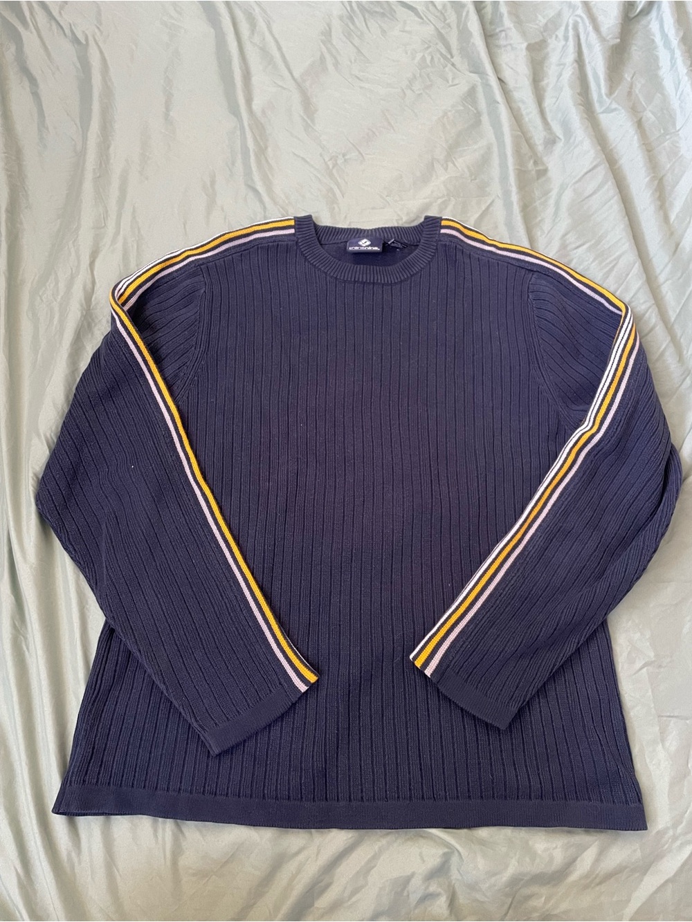Navy 90s sweater